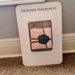 Viktor & Rolf Flower Bomb Perfume In Pink Box